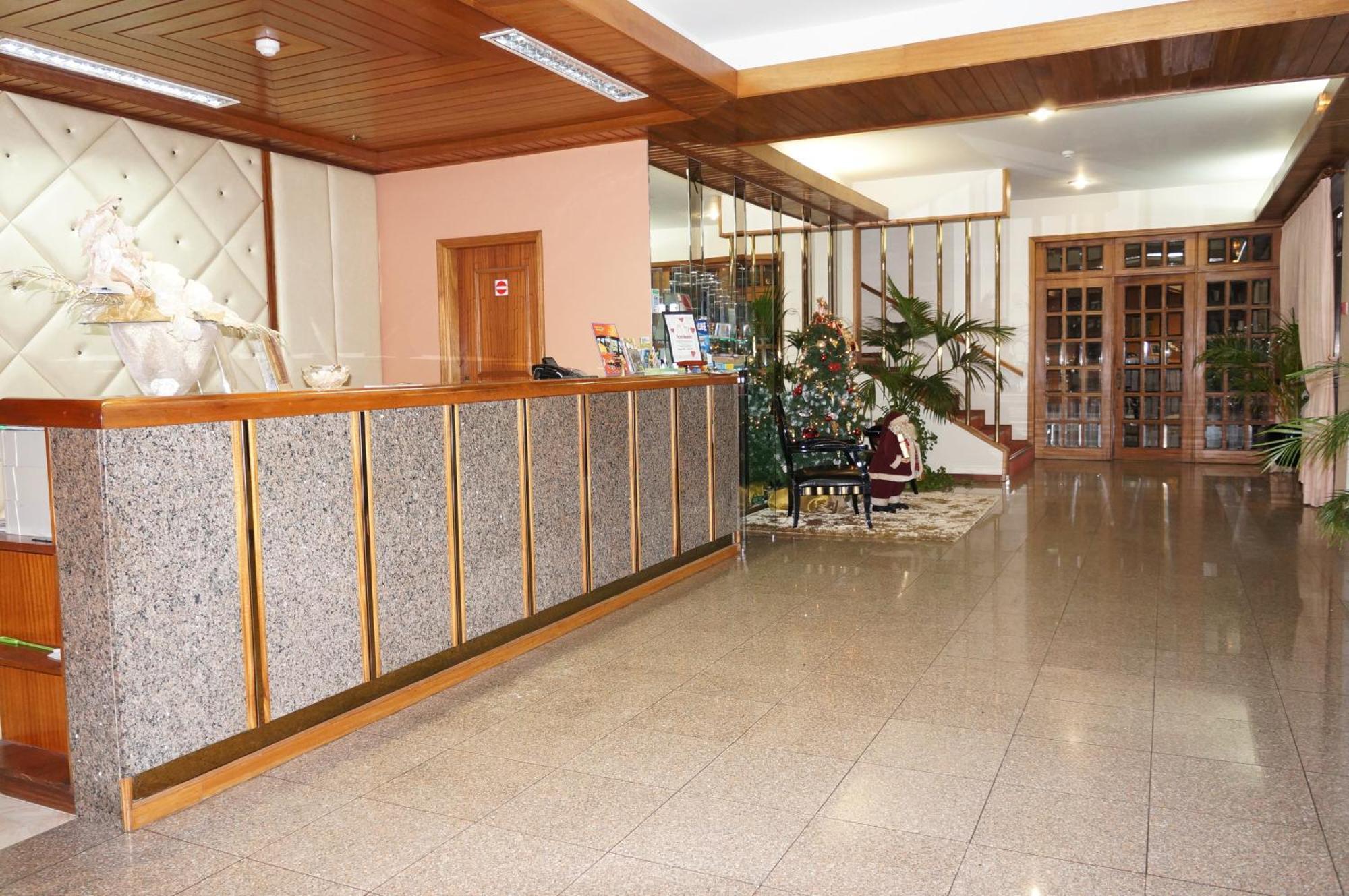 康特里兹酒店 波瓦－迪瓦尔津 外观 照片